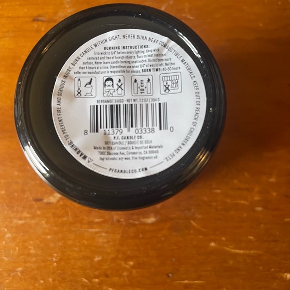 Bergamot Shiso - Alchemy Candle - Picture 3 of 9